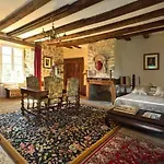 Chateau De Taussac Bed & Breakfast