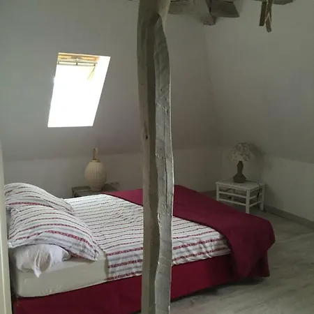 ベッド・アンド・ブレックファスト Chateau De Taussac Mur-de-Barrez