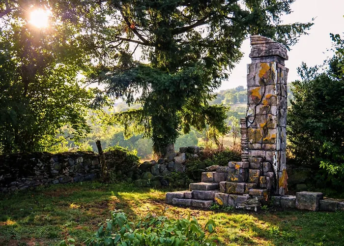 Chateau De Taussac 3* Mur-de-Barrez